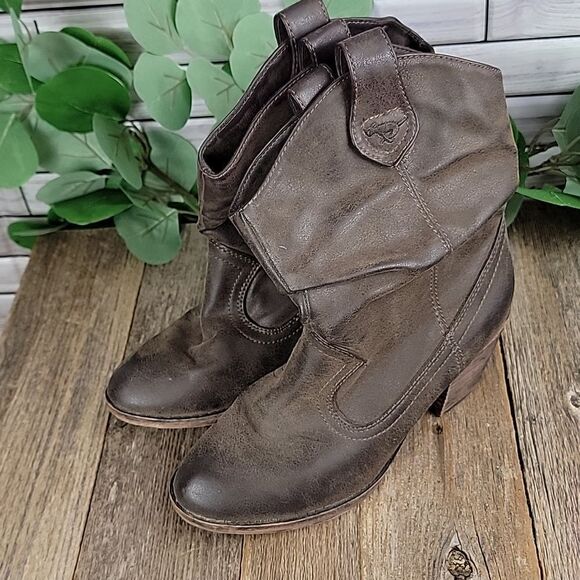 Rocket Dog Brown Ankle Boots - Picture 10 of 13